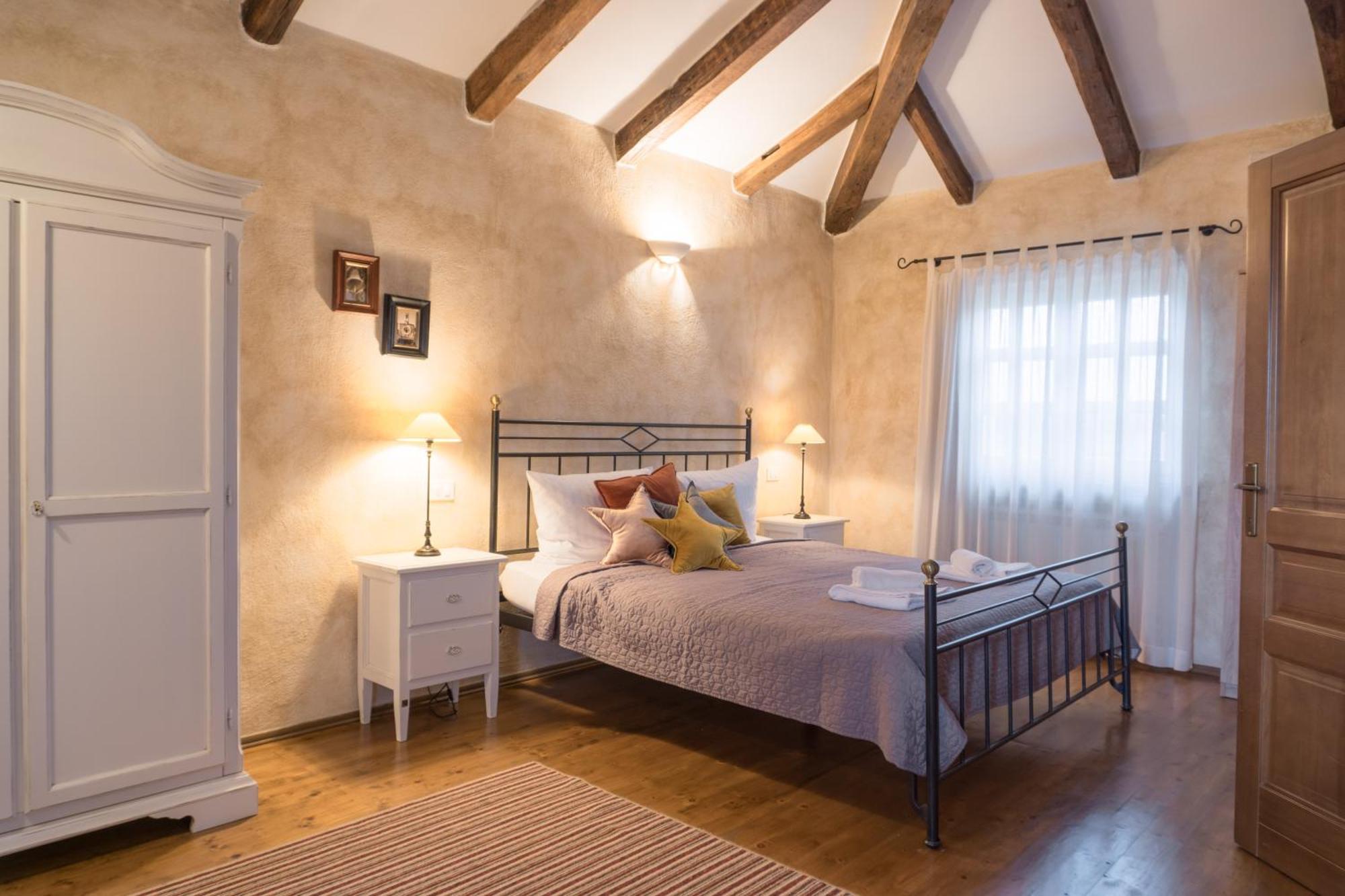 Villa Melissa - Istrisches Steinhaus Mit Pool In Guter Lage Sveti Lovreč Pazenatički المظهر الخارجي الصورة