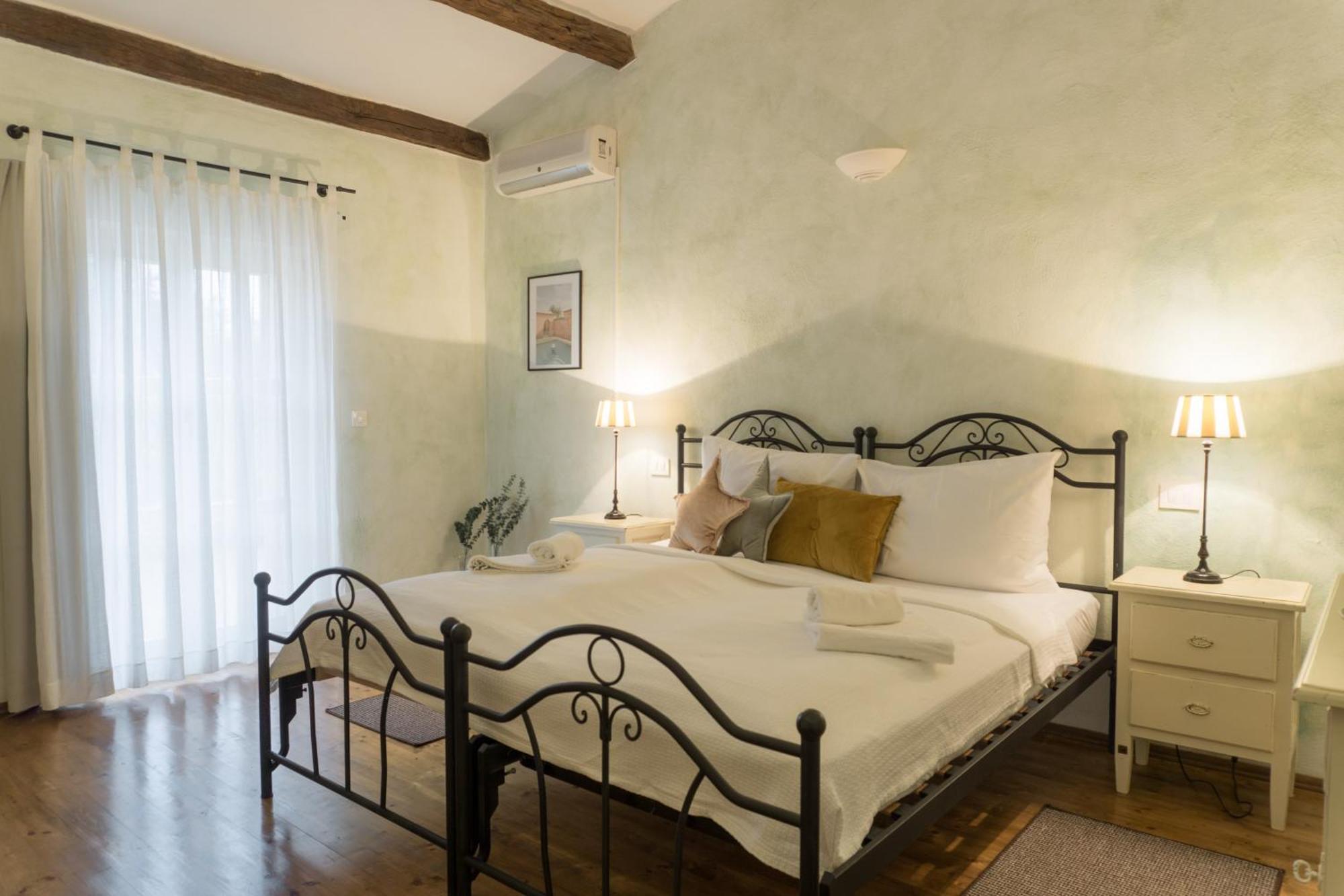 Villa Melissa - Istrisches Steinhaus Mit Pool In Guter Lage Sveti Lovreč Pazenatički المظهر الخارجي الصورة